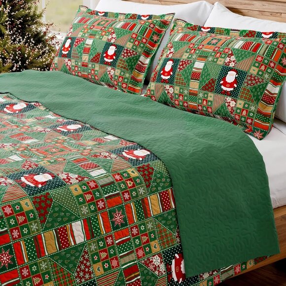 Christmas Quilts - 3 Piece Lightweight Comforter Set w/ 2 Pillow Shams - Soft - Picture 1 of 6